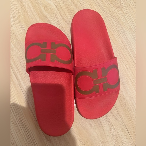 Salvatore Ferragamo Red Rubber Slides - Picture 3 of 7